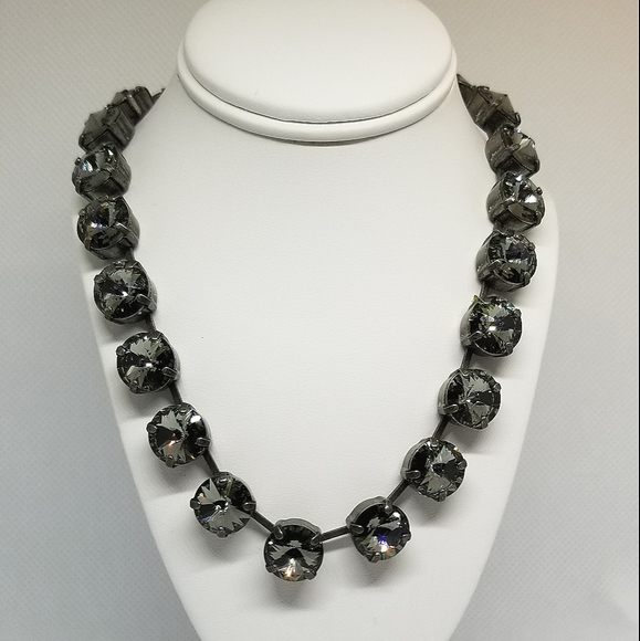 Sabika Jewelry - Sabika Presentation Black Diamond Manhattan Choker